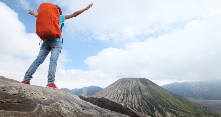 Ilustrasi jalan-jalan. Foto: Istimewa