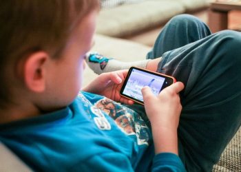 “E-Book” Tak Dapat Menggantikan Buku Anak