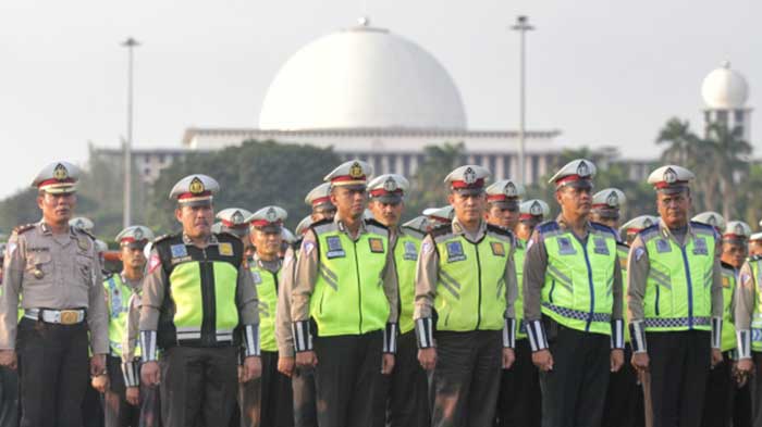Apel pengamanan dalam rangka konsolidasi berakhirnya Operasi Ketupat. Foto: Istimewa