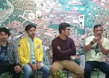 Konferensi pers Walhi. Walhi berencana menggugat PP OSS.