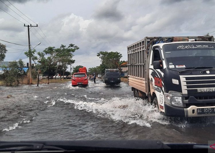 Jalan lintas Banjarbaru dan Tanah Laut