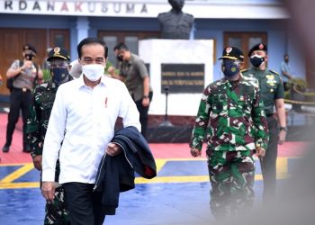 Jokowi Terbang ke Sulbar Tinjau Penanganan Gempa Bumi