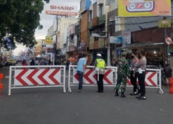 Cegah Kerumunan, Pemkot Tasikmalaya Tutup Jalan Menuju Pusat Kota