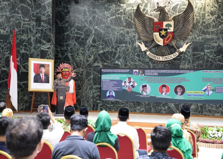 Gubernur DKI Anies Baswedan membuka secara resmi Musyawarah Wilayah (Muswil) ke-10 Korps Alumni Himpunan Mahasiswa Islam (KAHMI) Jaya Tahun 2021, di Balaikota DKI, Jakarta Pusat, pada Jumat (22/10).