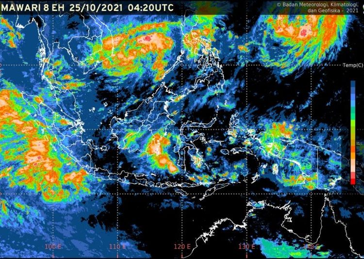 Pantauan dua bibit siklon tropis yang tumbuh di wilayah Filipina dan Laut China Selatan (ANTARA/HO.BMKG)