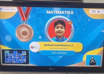 Bikin Bangga, Empat Siswa Cahaya Rancamaya Raih Medali OSN 2022