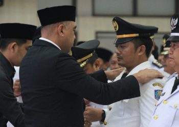 Bupati Zaki Minta Pegawai yang Dilantik Bekerja Profesional dan Bertanggung Jawab
