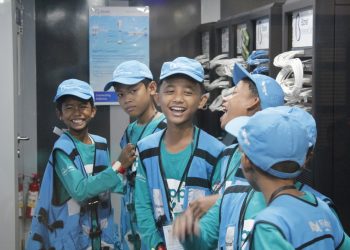 Hadirkan Kebahagiaan di Akhir Tahun, Yayasan Amaliah Astra Ajak 1.040 Pelajar Berwisata