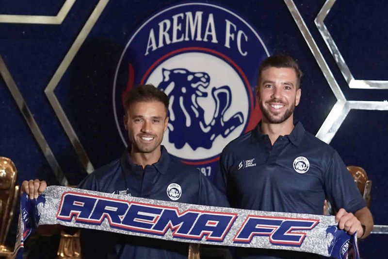 Dua Asisten Pelatih Arema Hengkang, Ternyata Ini Alasannya