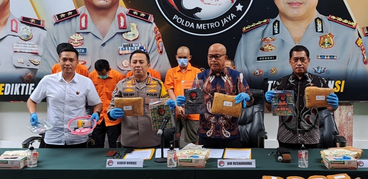 Polda Metro Tangkap Tiga Bandar Narkotika, Sita Barang Bukti 66,9 Kg Ganja