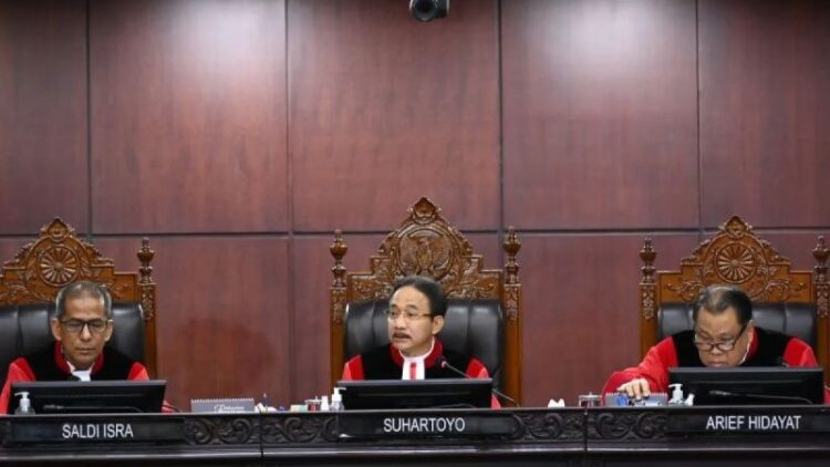 Hakim Arief Hidayat: MK Seharusnya Mengabulkan Permohonan Pemohon untuk Sebagian