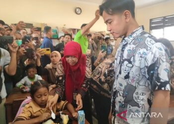 Ekonom: Makan Bergizi Gratis Bisa Turunkan Stunting Anak