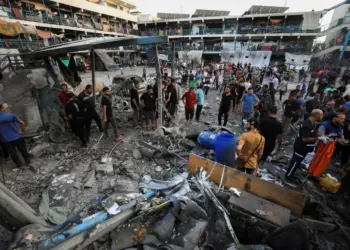 Serangan udara Israel menargetkan sebuah sekolah di Jalur Gaza. Foto: Aljazeera