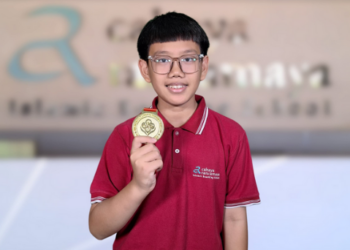 Hebat!..Siswa SMP Cahaya Rancamaya Sabet Medali Emas di Singapore Math Challenge 2024