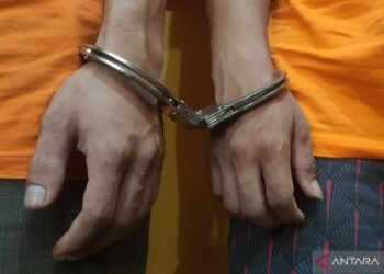 Polsek Koja Amankan Dua Pria Pelaku Pencurian Telepon Seluler di Warung