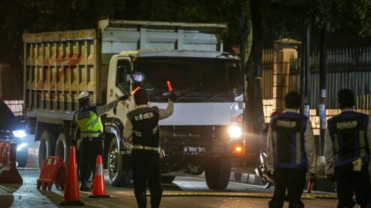 Pemkab Tangerang Hentikan Sementara Aktivitas Truk Tambang di PIK 2