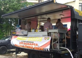 Polres Jakpus Dirikan Tiga Dapur Lapangan untuk Bantu Korban Kebakaran