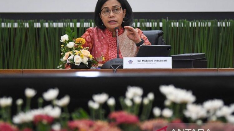 Menteri Keuangan Sri Mulyani Indrawati telah merealisasikan pencairan tunjangan hari raya (THR) senilai Rp20,86 triliun. THR ini ditujukan buat aparatur sipil negara (ASN) pusat dan para pensiunan (Foto: Antara)
