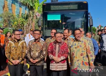 Transjabodetabek Rute Alam Sutera-Blok M Resmi Beroperasi