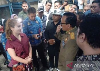 Kemnaker Temukan Kejanggalan Saat Mediasi Kasus Pengusaha Tahan Ijazah
