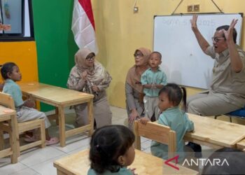Pramono Resmikan Taman Anak dan Targetkan Satu Taman Per Kecamatan