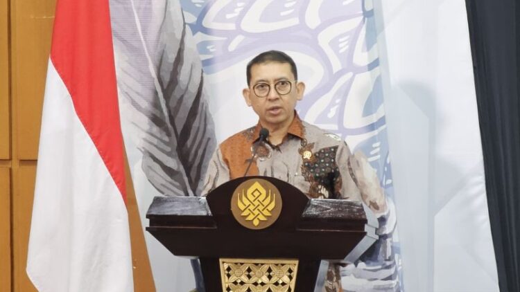 Arsip Foto - Menteri Kebudayaan Fadli Zon saat memberikan pidato dalam diskusi publik "Sastra Mendunia" di Kantor Kementerian Kebudayaan, Jakarta, Rabu (11/6/2025). (ANTARA/Livia Kristianti)