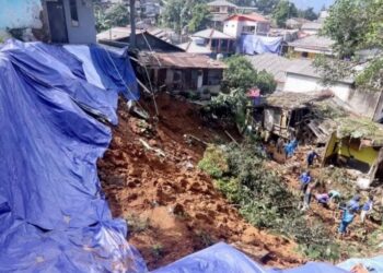 Ribuan Warga Bogor Mengungsi Akibat Banjir