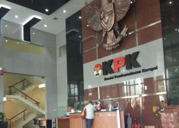 KPK Periksa Lisa Mariana Hari Ini dan Umumkan Status Wamenaker Immanuel Ebenezer