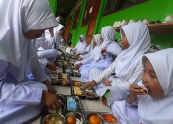 Ketua DPR RI Puan Maharani Minta MBG Dievaluasi Tanpa Saling Menyalahkan