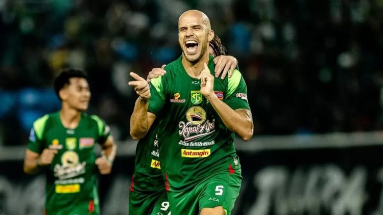 Persebaya Surabaya.