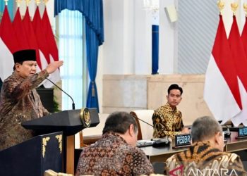 Presiden Prabowo Minta Waktu Tunggu Haji Dipangkas