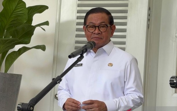 Gubernur DKI Jakarta Pramono Anung Wibowo di Balai Kota DKI Jakarta, Selasa (7/10/2025). ANTARA/Lifia Mawaddah Putri.