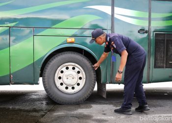 Jelang Nataru 2026, UP PKB Pulo Gadung Perketat Ramp Check Bus AKAP di Kampung Rambutan