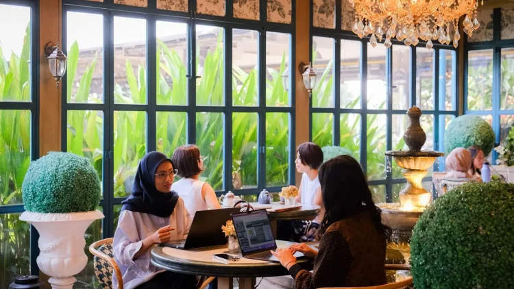 Menpar: Kebijakan WFA Dorong Pergerakan Wisatawan Nataru 2025/2026