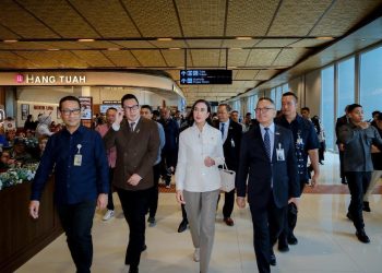 Menpar Pastikan Kesiapan Bandara Soekarno-Hatta Berikan Layanan Optimal di Momen Libur Nataru