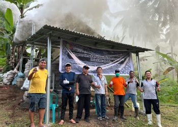 Kemenperin Dorong Efisiensi Industri Arang Kelapa Lewat Teknologi Tungku Beehive Kemenperin Dorong Efisiensi Industri Arang Kelapa Lewat Teknologi Tungku Beehive
