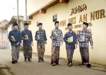 Pesantren Bertransformasi: Menjaga Tradisi, Menguatkan Perlindungan Anak