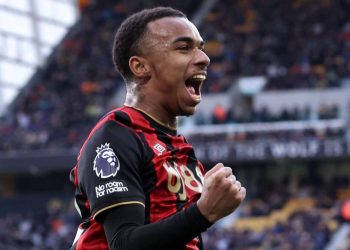 Penyerang Bournemouth, Eli Junior Kroupi